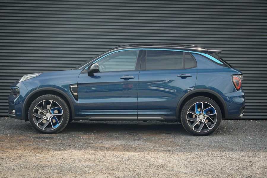 Lynk & Co 01 1.5 / Pano / Navi / 360 / ACC / Carplay