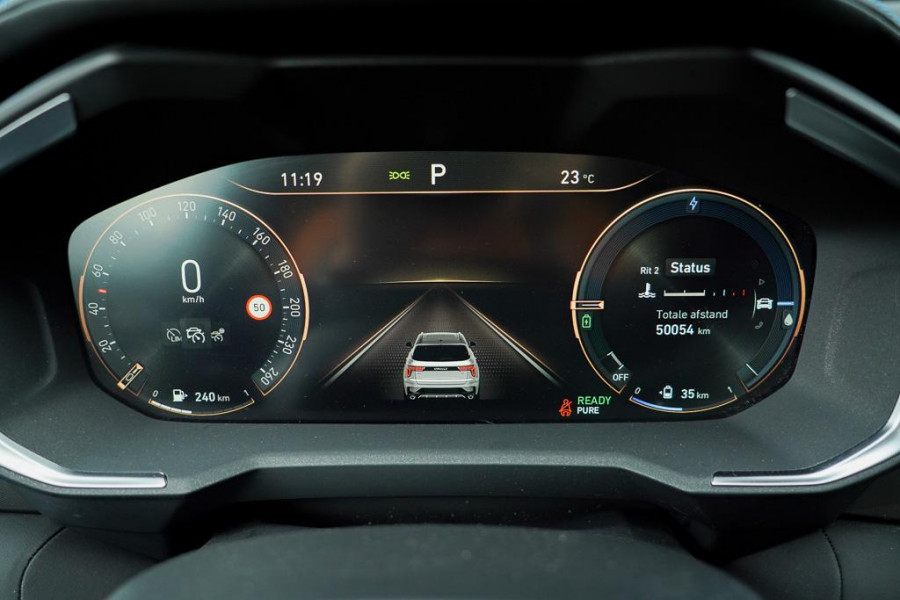 Lynk & Co 01 1.5 / Pano / Navi / 360 / ACC / Carplay