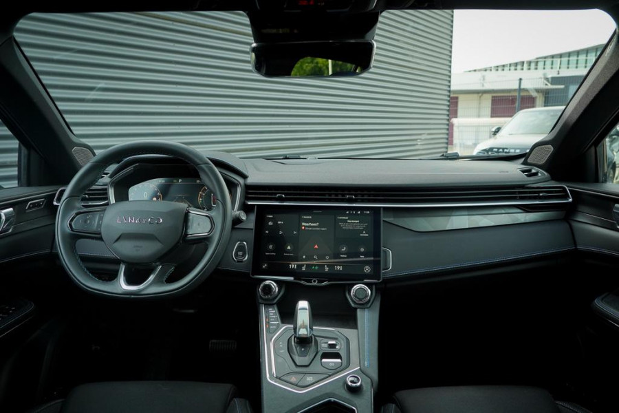 Lynk & Co 01 1.5 / Pano / Navi / 360 / ACC / Carplay
