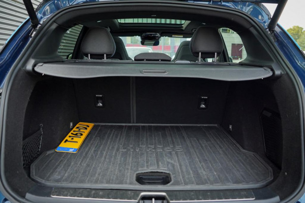 Lynk & Co 01 1.5 / Pano / Navi / 360 / ACC / Carplay