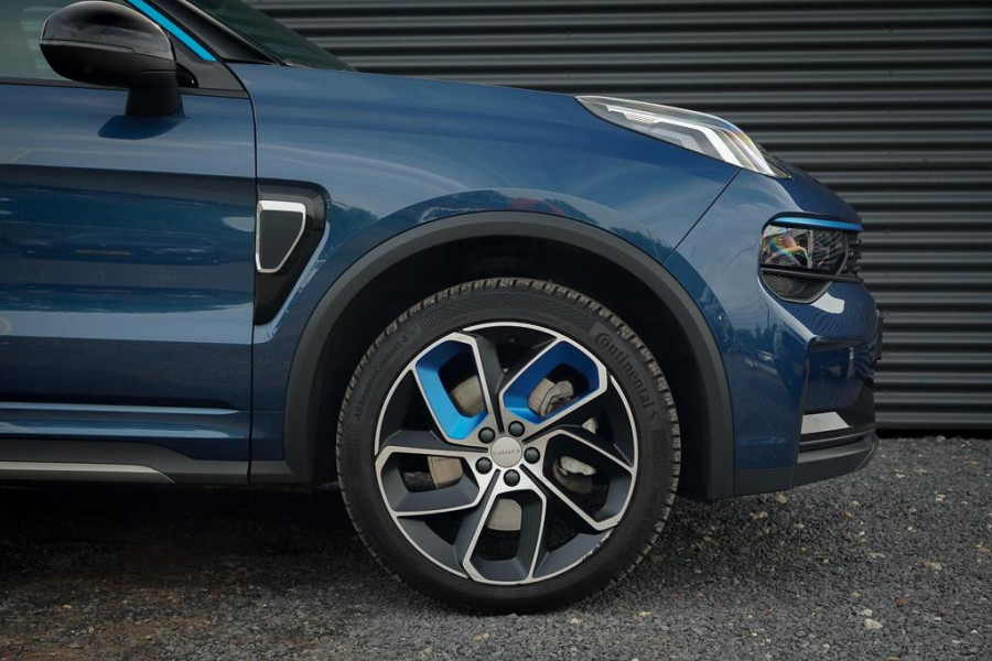 Lynk & Co 01 1.5 / Pano / Navi / 360 / ACC / Carplay