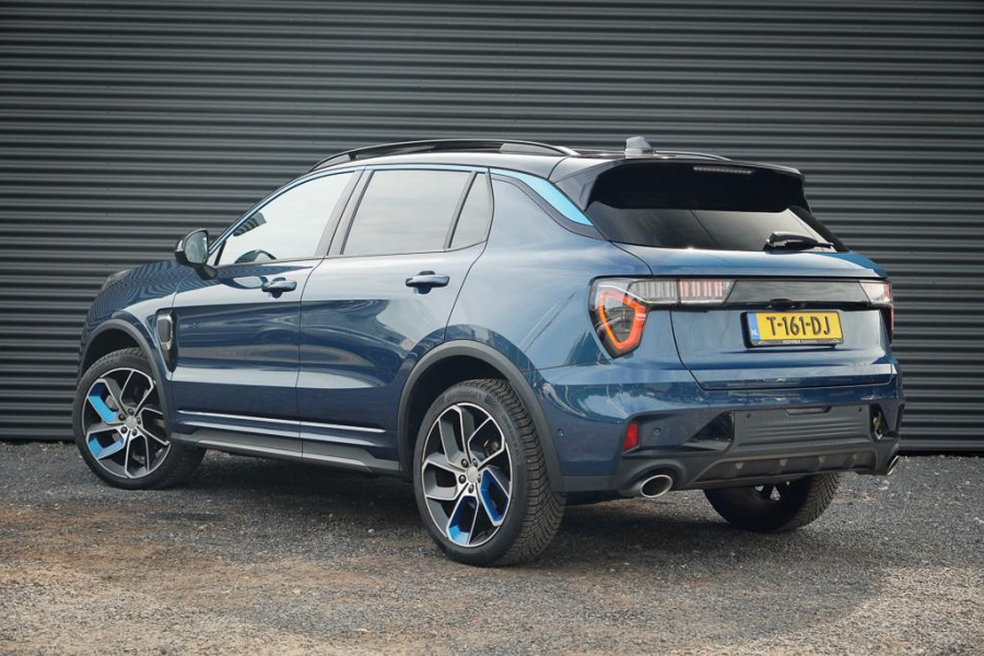 Lynk & Co 01 1.5 / Pano / Navi / 360 / ACC / Carplay