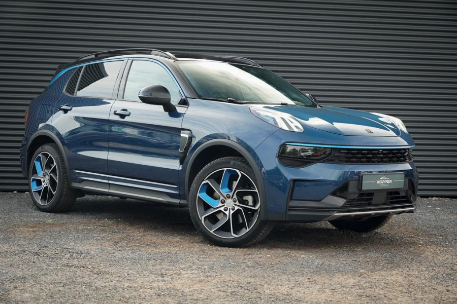Lynk & Co 01 1.5 / Pano / Navi / 360 / ACC / Carplay
