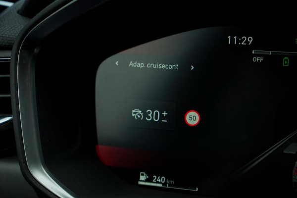 Lynk & Co 01 1.5 / Pano / Navi / 360 / ACC / Carplay