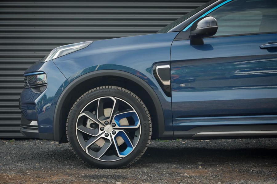 Lynk & Co 01 1.5 / Pano / Navi / 360 / ACC / Carplay