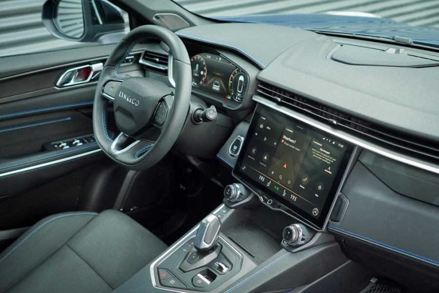Lynk & Co 01 1.5 / Pano / Navi / 360 / ACC / Carplay