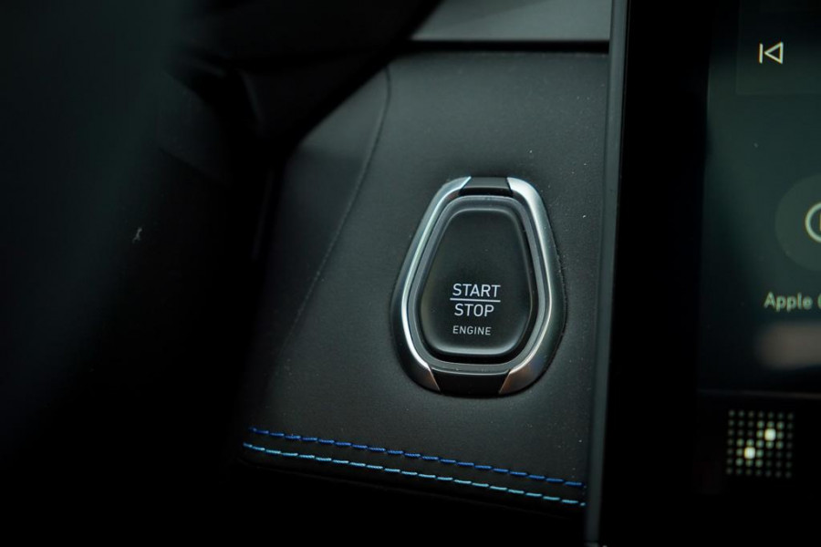 Lynk & Co 01 1.5 / Pano / Navi / 360 / ACC / Carplay