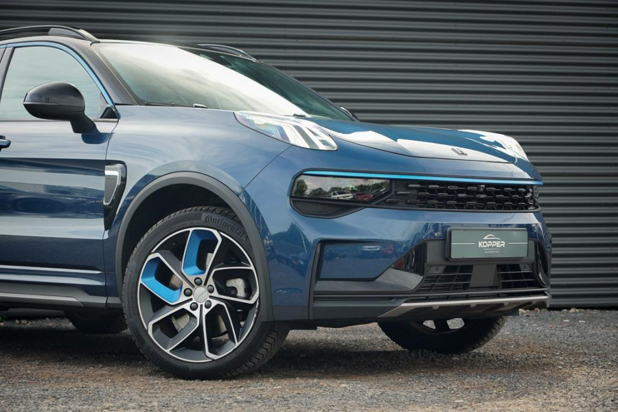 Lynk & Co 01 1.5 / Pano / Navi / 360 / ACC / Carplay