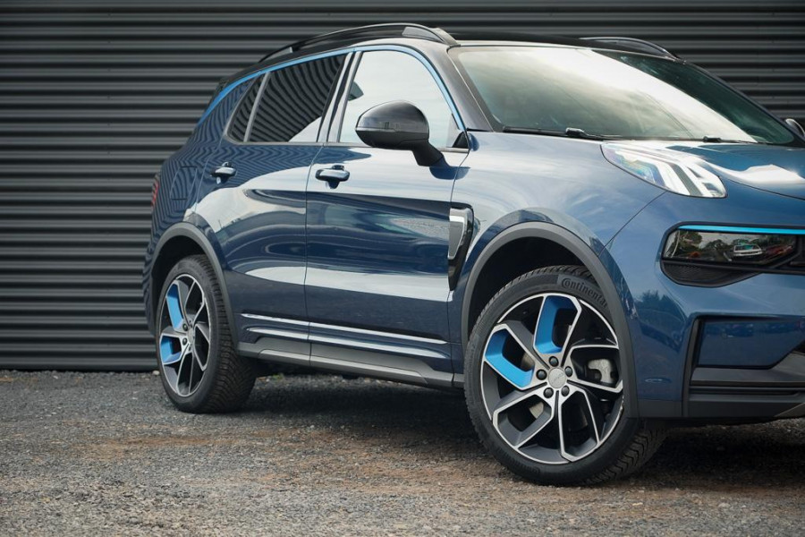 Lynk & Co 01 1.5 / Pano / Navi / 360 / ACC / Carplay