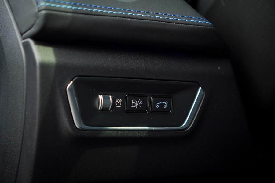 Lynk & Co 01 1.5 / Pano / Navi / 360 / ACC / Carplay