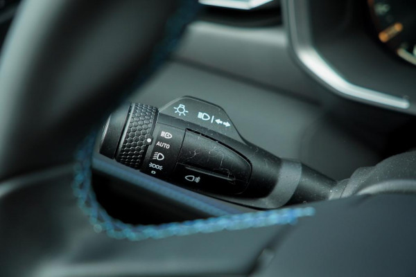Lynk & Co 01 1.5 / Pano / Navi / 360 / ACC / Carplay