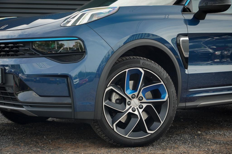 Lynk & Co 01 1.5 / Pano / Navi / 360 / ACC / Carplay