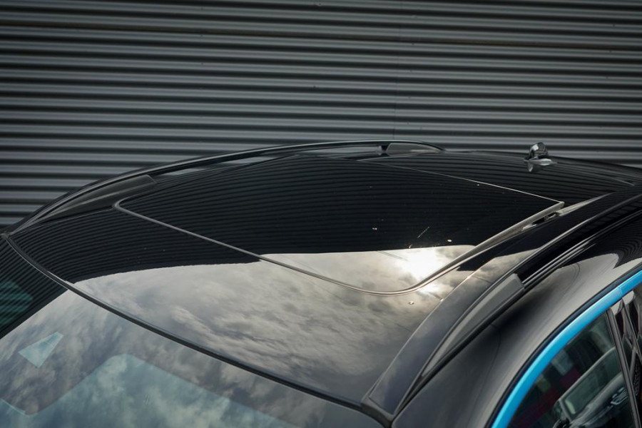 Lynk & Co 01 1.5 / Pano / Navi / 360 / ACC / Carplay