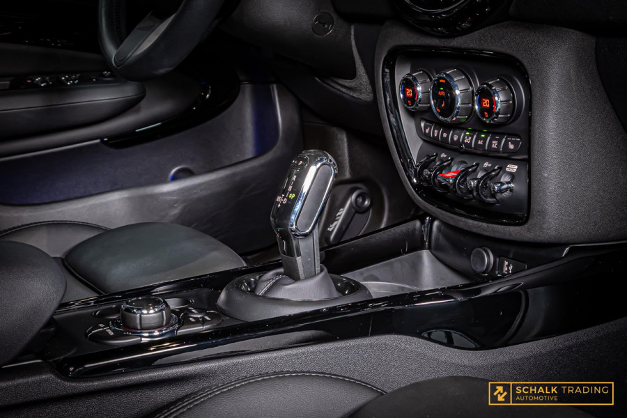 MINI Clubman 1.5 One Classic|Pano|HUD|Carplay|Dealer