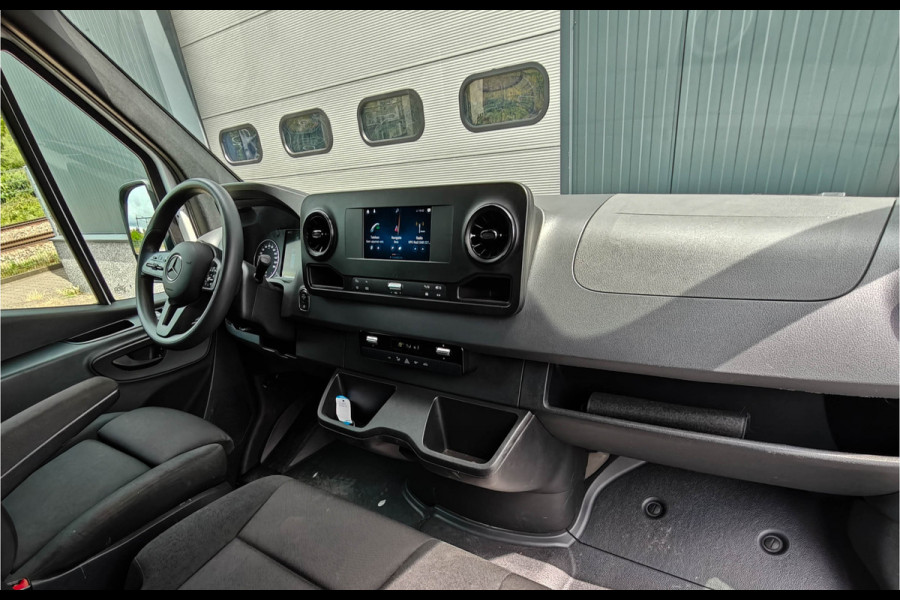 Mercedes-Benz Sprinter 317 L2H2 Automaat 170PK MBUX Airco