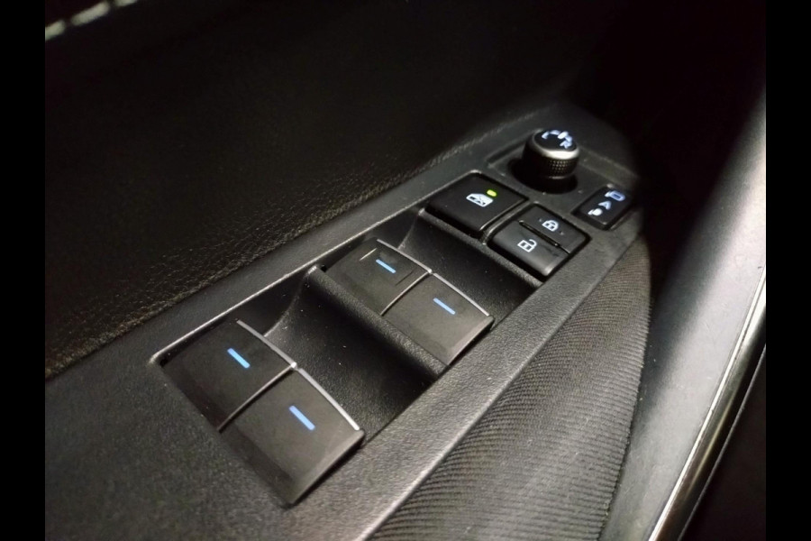Toyota Corolla Touring Sports 1.8 Hybrid First Edition dealer onderhouden !
