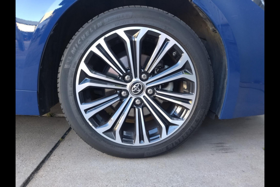 Toyota Corolla Touring Sports 1.8 Hybrid First Edition dealer onderhouden !