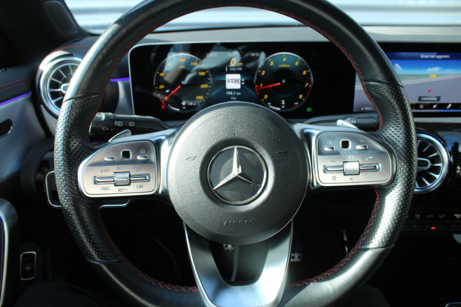 Mercedes-Benz CLA-Klasse Shooting Brake 200 164pk Business Solution AMG AUTOMAAT NL-Auto NAP Clima Cruise Navi Camera Carplay Burmester Dig. Cockpit El. Klep 18"LMV