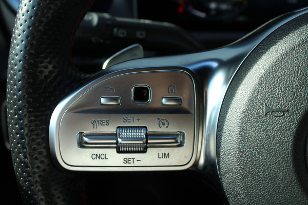 Mercedes-Benz CLA-Klasse Shooting Brake 200 164pk Business Solution AMG AUTOMAAT NL-Auto NAP Clima Cruise Navi Camera Carplay Burmester Dig. Cockpit El. Klep 18"LMV