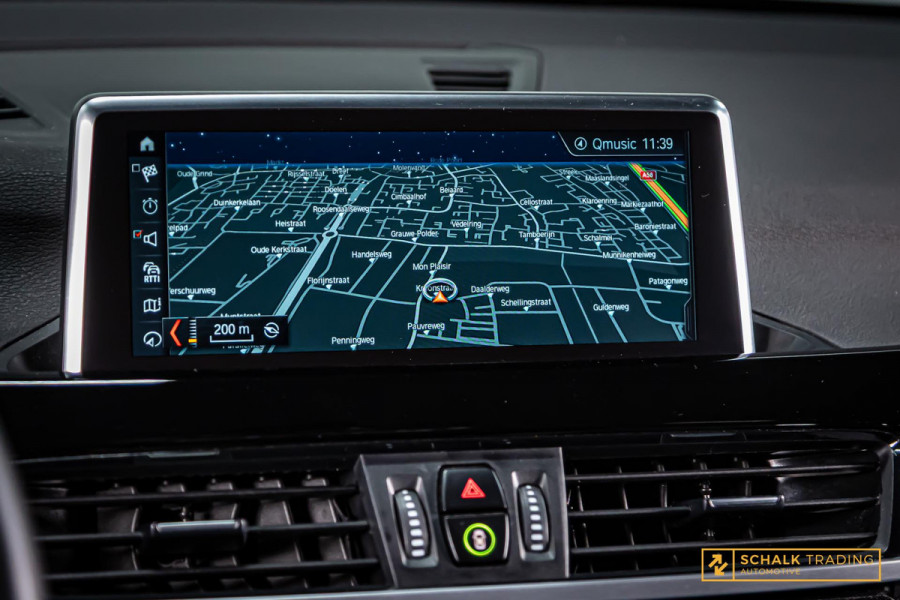 BMW X1 SDrive20i Orange Edition III|Pano|NAP|Leder|Trekhaak