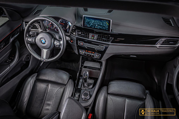BMW X1 SDrive20i Orange Edition III|Pano|NAP|Leder|Trekhaak