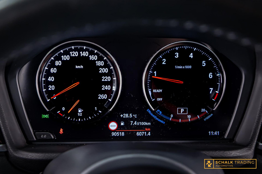 BMW X1 SDrive20i Orange Edition III|Pano|NAP|Leder|Trekhaak