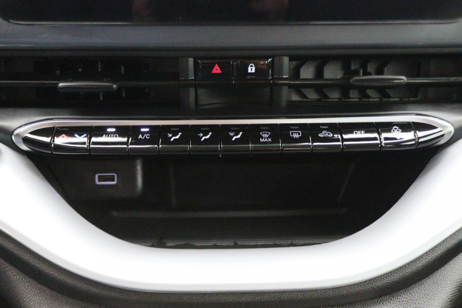 Fiat 500 Icon 42 kWh Full LED, Virtual Cockpit, Camera, Lane Assist, Apple Carplay, DAB, 16"