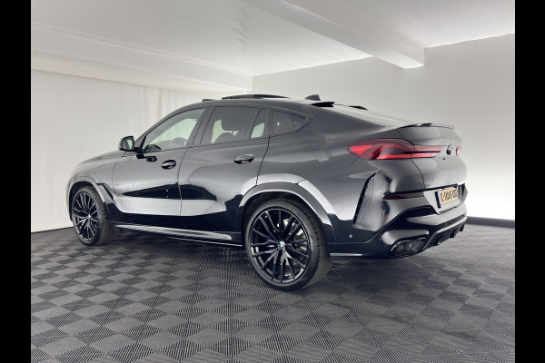 BMW X6 M50d High Executive AWD (INCL-BTW) Aut. *PANO | HEAD-UP | LASER-LIGHT | LUXURY-LEATHER | ADAPTIVE-CRUISE | SOFT-CLOSE | HARMAN/KARDON | BLIND-SPOT | MEMORY-PACK | BMW-INDIVIDUAL | HEATED-SPORTSEATS | TOP-VIEW | TOWB