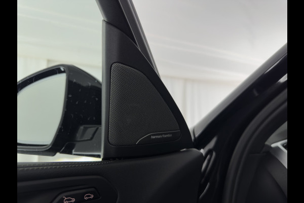 BMW X6 M50d High Executive AWD (INCL-BTW) Aut. *PANO | HEAD-UP | LASER-LIGHT | LUXURY-LEATHER | ADAPTIVE-CRUISE | SOFT-CLOSE | HARMAN/KARDON | BLIND-SPOT | MEMORY-PACK | BMW-INDIVIDUAL | HEATED-SPORTSEATS | TOP-VIEW | TOWB