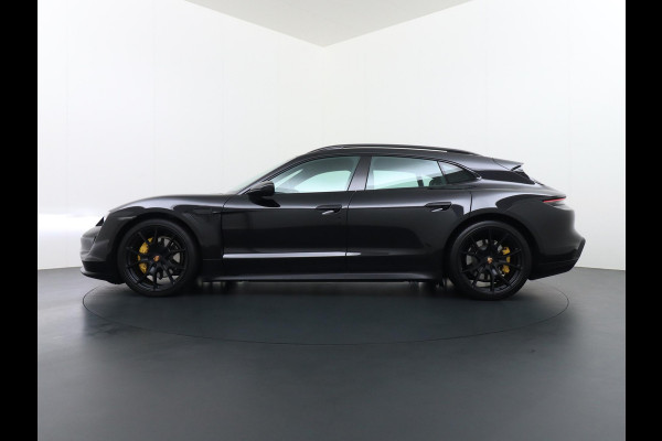 Porsche Taycan Sport Turismo 83 kWh VAN: 69.900,- VOOR: 64.770,- UW HERFSTVOORDEEL: 5.130,- EURO DEALER ONDERHOUDEN | SPORTCHRONO | 14WEGS COMFORSTOELEN | WARMTEPOMP | BOSE | BTW VERREKENBAAR