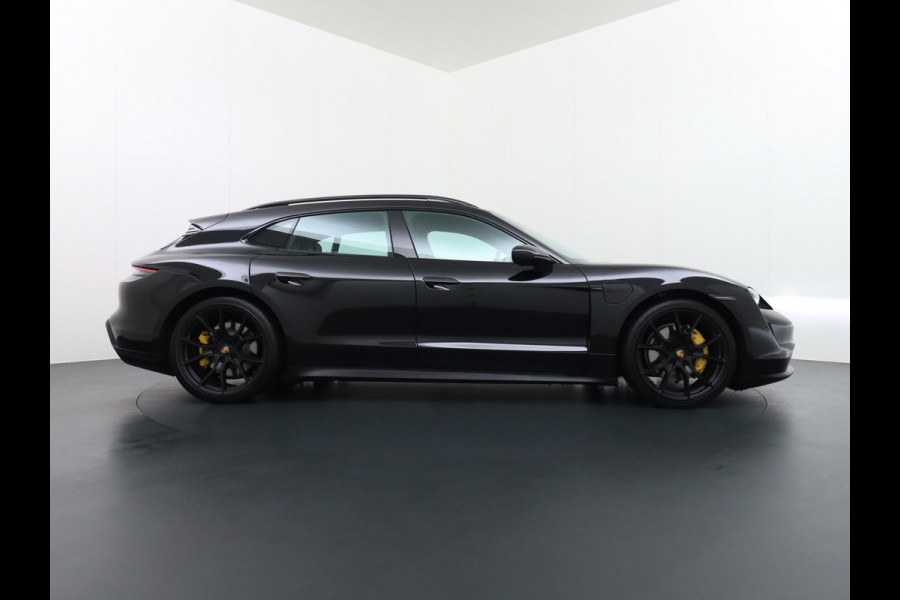 Porsche Taycan Sport Turismo 83 kWh VAN: 69.900,- VOOR: 64.770,- UW HERFSTVOORDEEL: 5.130,- EURO DEALER ONDERHOUDEN | SPORTCHRONO | 14WEGS COMFORSTOELEN | WARMTEPOMP | BOSE | BTW VERREKENBAAR