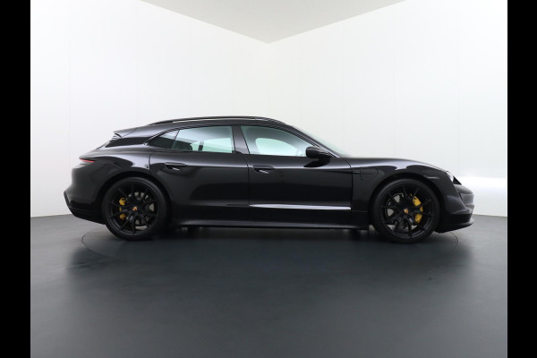 Porsche Taycan Sport Turismo 83 kWh VAN: 69.900,- VOOR: 64.770,- UW HERFSTVOORDEEL: 5.130,- EURO DEALER ONDERHOUDEN | SPORTCHRONO | 14WEGS COMFORSTOELEN | WARMTEPOMP | BOSE | BTW VERREKENBAAR
