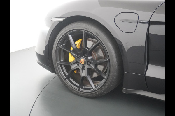 Porsche Taycan Sport Turismo 83 kWh VAN: 69.900,- VOOR: 64.770,- UW HERFSTVOORDEEL: 5.130,- EURO DEALER ONDERHOUDEN | SPORTCHRONO | 14WEGS COMFORSTOELEN | WARMTEPOMP | BOSE | BTW VERREKENBAAR