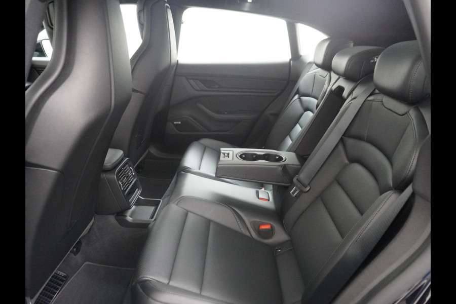 Porsche Taycan Sport Turismo 83 kWh VAN: 69.900,- VOOR: 64.770,- UW HERFSTVOORDEEL: 5.130,- EURO DEALER ONDERHOUDEN | SPORTCHRONO | 14WEGS COMFORSTOELEN | WARMTEPOMP | BOSE | BTW VERREKENBAAR