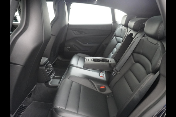 Porsche Taycan Sport Turismo 83 kWh VAN: 69.900,- VOOR: 64.770,- UW HERFSTVOORDEEL: 5.130,- EURO DEALER ONDERHOUDEN | SPORTCHRONO | 14WEGS COMFORSTOELEN | WARMTEPOMP | BOSE | BTW VERREKENBAAR