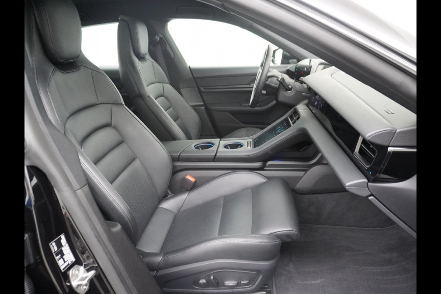 Porsche Taycan Sport Turismo 83 kWh VAN: 69.900,- VOOR: 64.770,- UW HERFSTVOORDEEL: 5.130,- EURO DEALER ONDERHOUDEN | SPORTCHRONO | 14WEGS COMFORSTOELEN | WARMTEPOMP | BOSE | BTW VERREKENBAAR