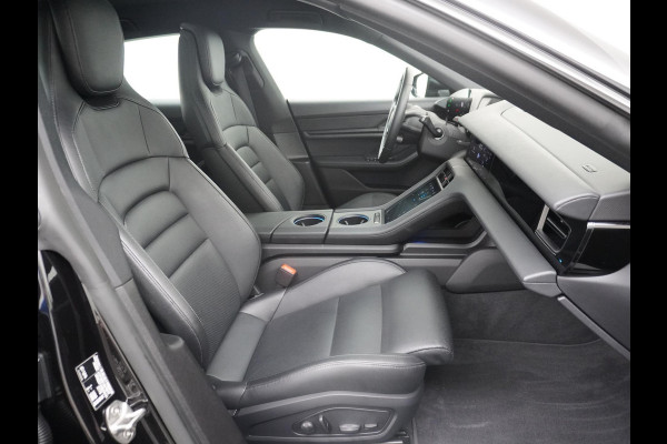 Porsche Taycan Sport Turismo 83 kWh VAN: 69.900,- VOOR: 64.770,- UW HERFSTVOORDEEL: 5.130,- EURO DEALER ONDERHOUDEN | SPORTCHRONO | 14WEGS COMFORSTOELEN | WARMTEPOMP | BOSE | BTW VERREKENBAAR