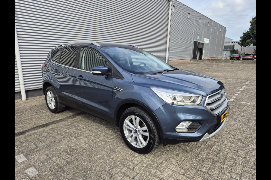 Ford Kuga 1.5 EcoBoost Titanium ,airco,cruise,applecarplay/android,navigatie/camera,parkeersensoren,trekhaak,