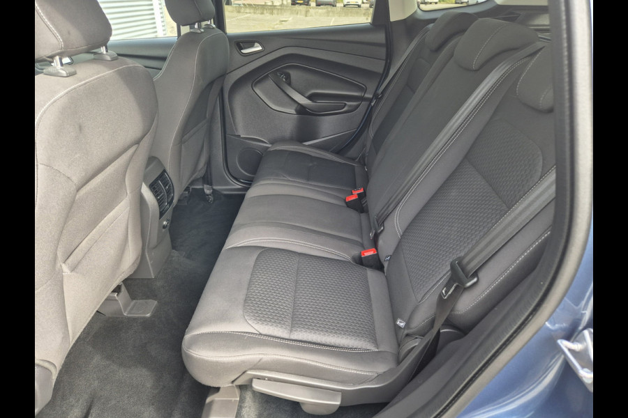 Ford Kuga 1.5 EcoBoost Titanium ,airco,cruise,applecarplay/android,navigatie/camera,parkeersensoren,trekhaak,