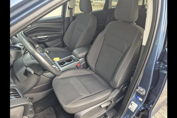 Ford Kuga 1.5 EcoBoost Titanium ,airco,cruise,applecarplay/android,navigatie/camera,parkeersensoren,trekhaak,
