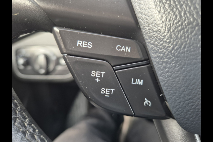 Ford Kuga 1.5 EcoBoost Titanium ,airco,cruise,applecarplay/android,navigatie/camera,parkeersensoren,trekhaak,