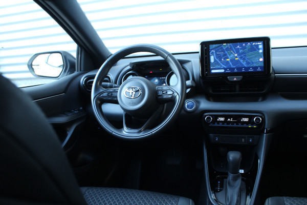 Toyota Yaris 1.5 Hybrid 116pk Executive Automaat NL-Auto NAP 10 Jaar Garantie Clima Cruise Navi Carplay Camera 17"LMV Stoelverwarming