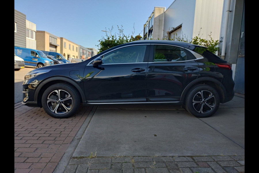 Kia Xceed 1.6 GDi PHEV DynamicLine Dealer onderhouden!
