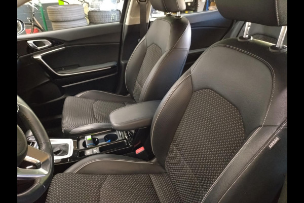 Kia Xceed 1.6 GDi PHEV DynamicLine Dealer onderhouden!