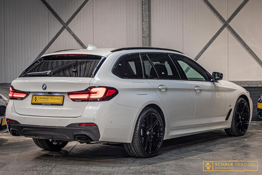BMW 5 Serie Touring 530i xDrive|M-sport|Laser|FULL|HUD|Pano|