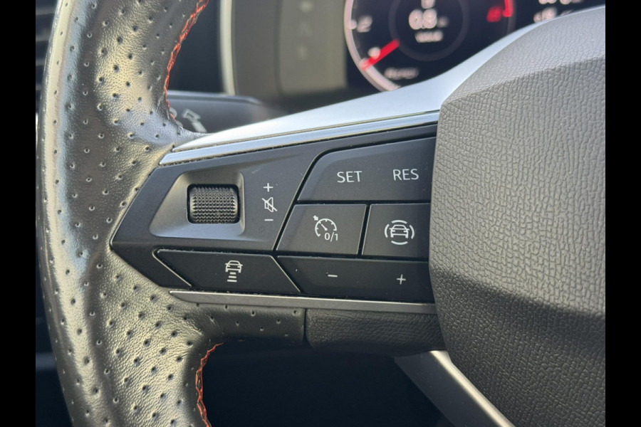 Seat Leon Sportstourer 1.5 TSI FR Launch Edition Camera Led Navigatie Carplay Verwarmde stoelen en stuur
