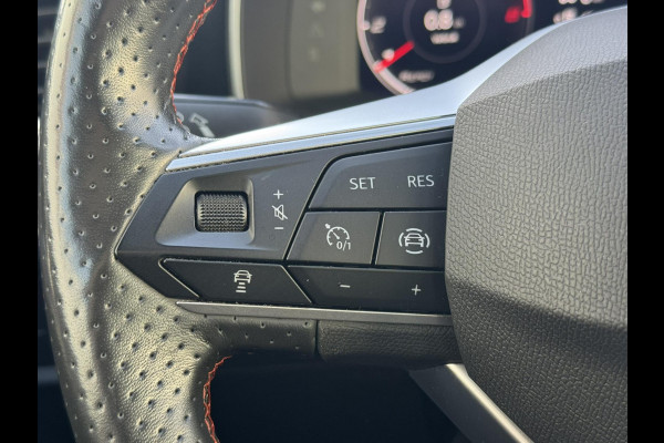Seat Leon Sportstourer 1.5 TSI FR Launch Edition Camera Led Navigatie Carplay Verwarmde stoelen en stuur