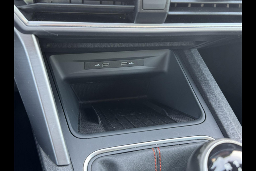 Seat Leon Sportstourer 1.5 TSI FR Launch Edition Camera Led Navigatie Carplay Verwarmde stoelen en stuur