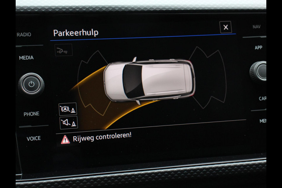 Volkswagen T-Cross 1.0 TSI 110pk DSG Style | Navigatie | Apple Carplay/Android Auto | Climate Control | Camera | Extra Getint Glas | Adaptive Cruise Control