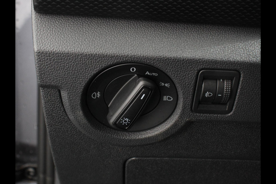 Volkswagen T-Cross 1.0 TSI 110pk DSG Style | Navigatie | Apple Carplay/Android Auto | Climate Control | Camera | Extra Getint Glas | Adaptive Cruise Control